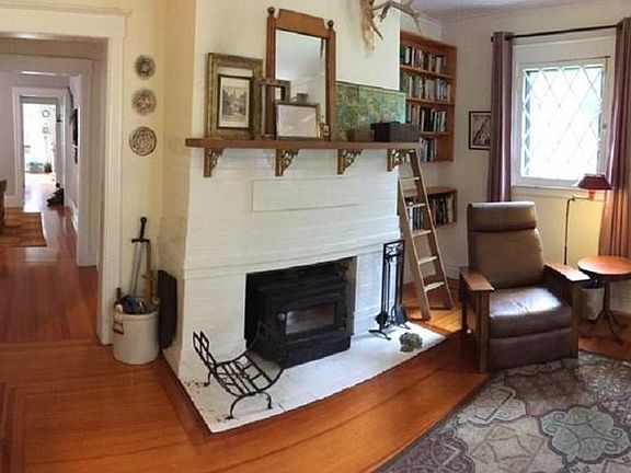 3rd image of 30 Belle Ave #1