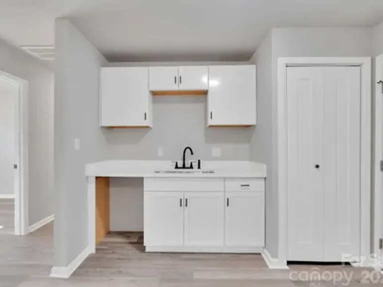 2545 Abelwood Rd — Photo 14