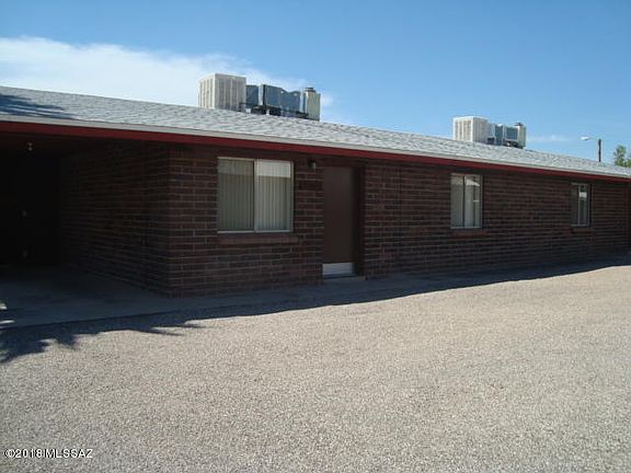2nd image of 2947 N Palo Verde Ave