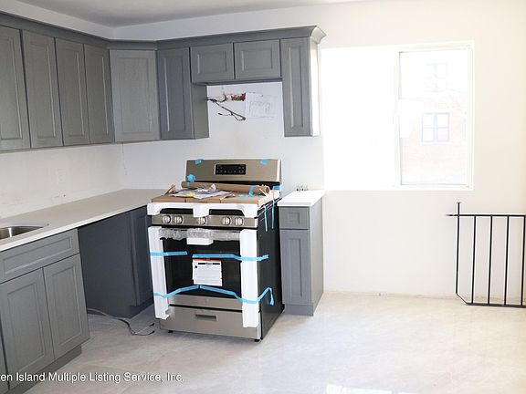 2nd image of 25 Duane Ct