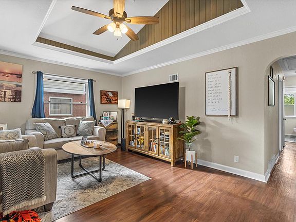 4th image of 10506 W Villard AVENUE