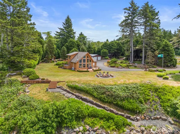 441 Bay Center Road, Bay Center, WA 98586