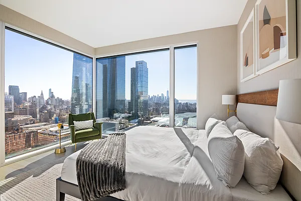 Rented by Christie's International Real Estate Group, LLC | media 23