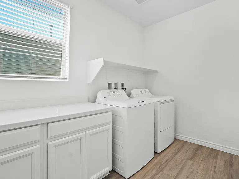 1118 Junipine Ave — Photo 29