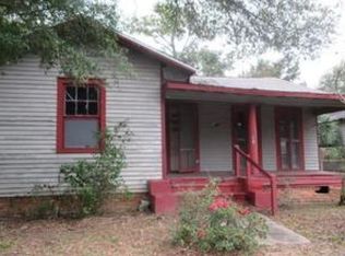 910 Dr Martin Luther King Jr Dr, Pensacola, FL 32501