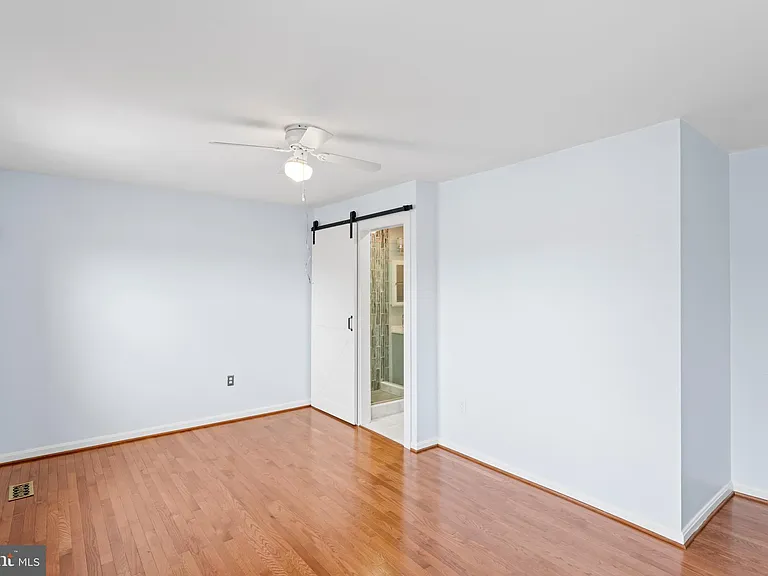 2053 Mayflower Dr — Photo 18