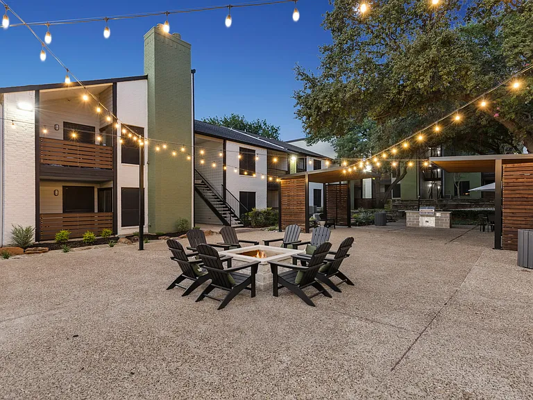 The Reid Apartments — Photo 7