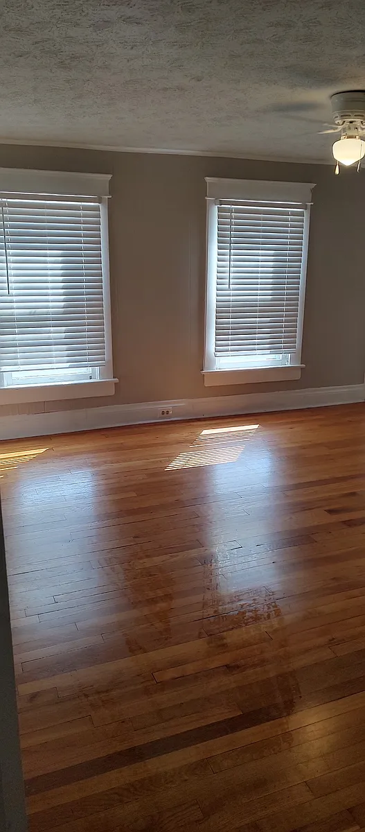 Building Photo - 109 Pearl St #2