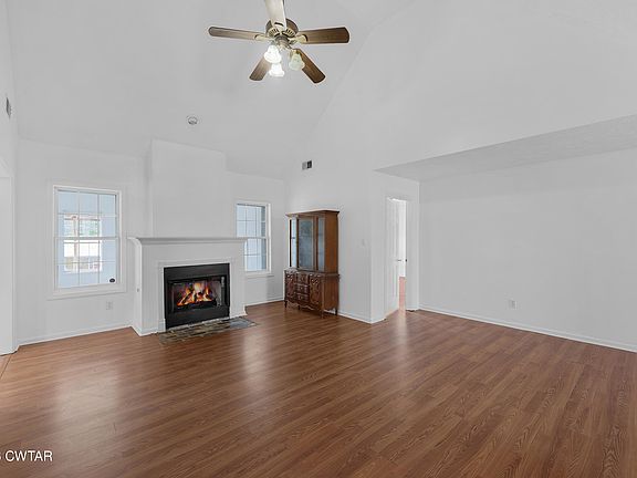 3rd image of 57 Rampart Dr