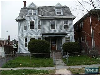 1st image of 203 N Walnut St