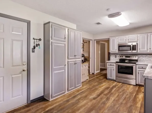 2012 Lisa Cir, Canton, TX 75103