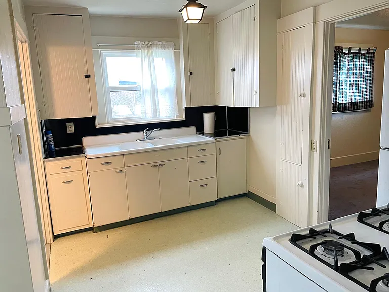 3513 Atchison St — Photo 2
