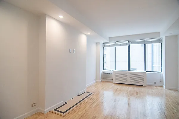 Rented by WAM Partners - William Moses Co. | media 29