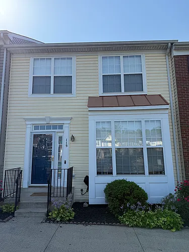 115 Hillside Ct Photo 1