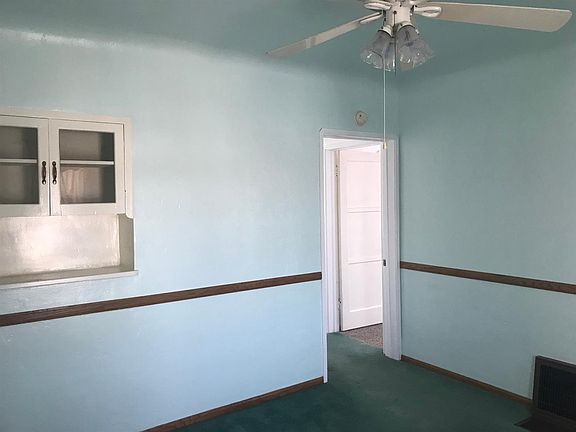 5th image of 408 E Buena Vista St