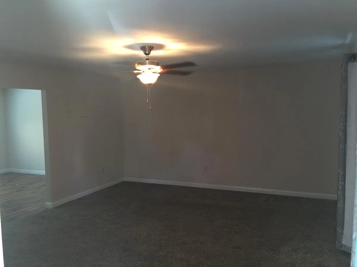 3 bed, 2.5 bath, 1600 sqft, $2,250 — Photo 4