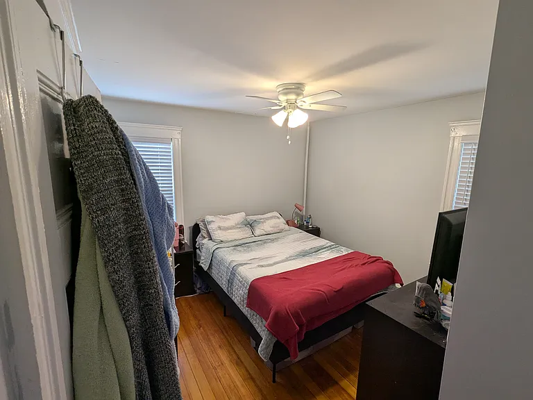 376 Fellsway W — Photo 13