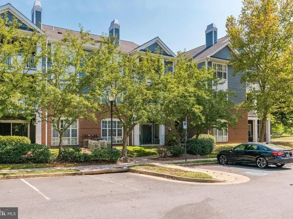 20311 Beechwood Ter Unit 202, Ashburn, VA 20147