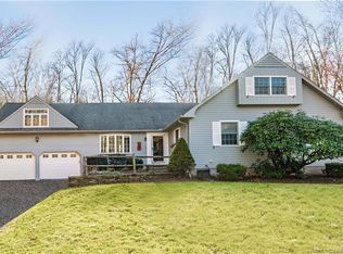 187 Scoville Rd, Avon, CT 06001