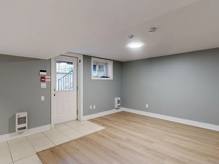 775 Ossington Ave — Photo 12