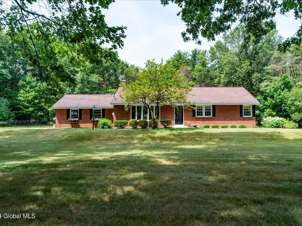 316 Vischer Ferry Road, Clifton Park, NY 12065