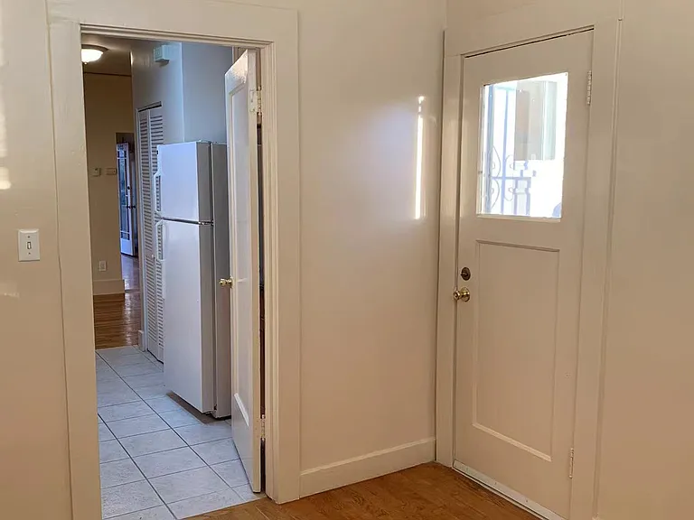1522 Oxford St #1522 — Photo 9
