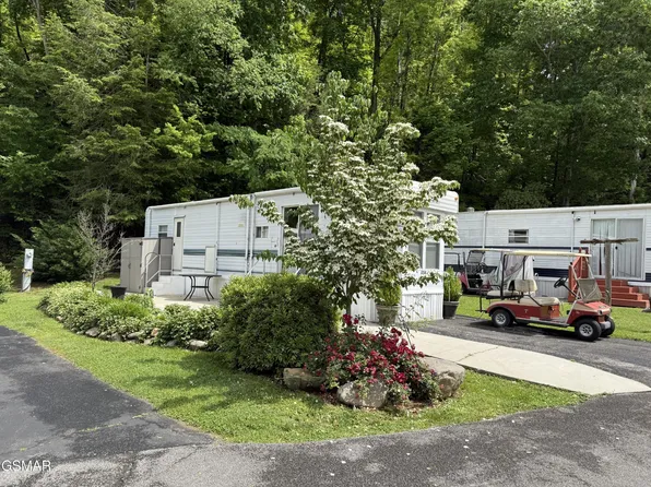 4229 E Pkwy Lot 324, Gatlinburg, TN 37738