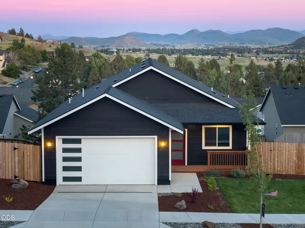1176 Orange Blossom Dr #139, Klamath Falls, OR 97601