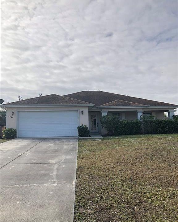 1st image of 1840 NE 22nd Ter