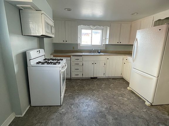 2nd image of 82 Platt St