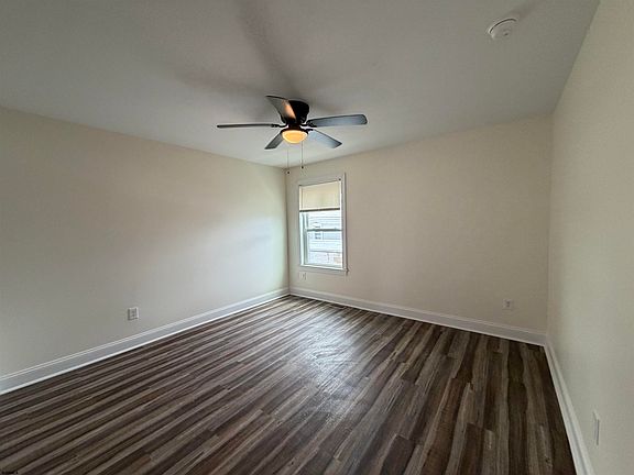 5th image of 2429 Formicas Way #2429