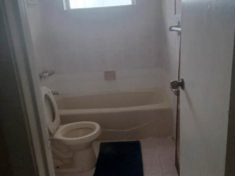MESTER BATHROOM