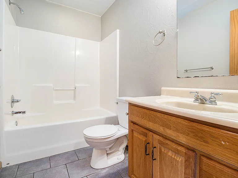 1126 Lafayette Ave — Photo 11
