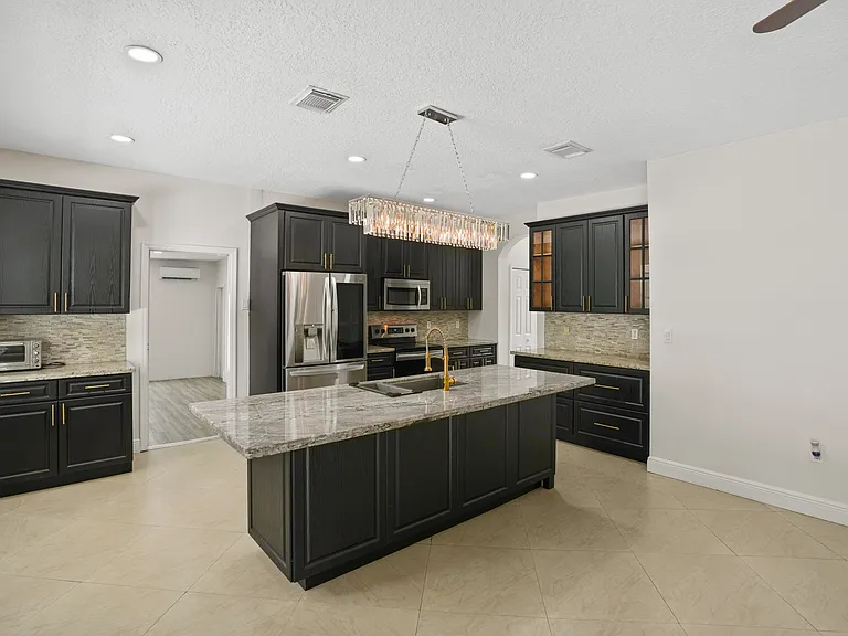 20234 SW 128th Pl — Photo 15