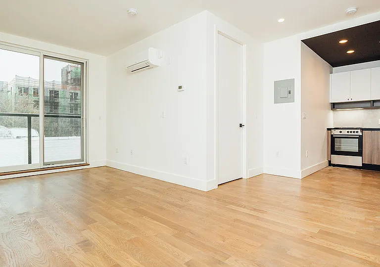 242 Newkirk Ave #5B — Photo 2