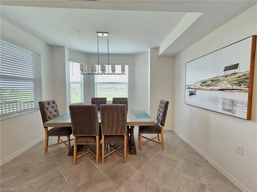 2 bed, 2.0 bath, 1154 sqft, $7,000 — Photo 2