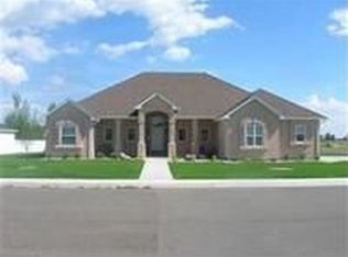 1332 Lakewood Dr, Alamosa, CO 81101
