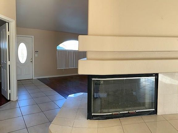 4th image of 925 Alta Oaks Dr