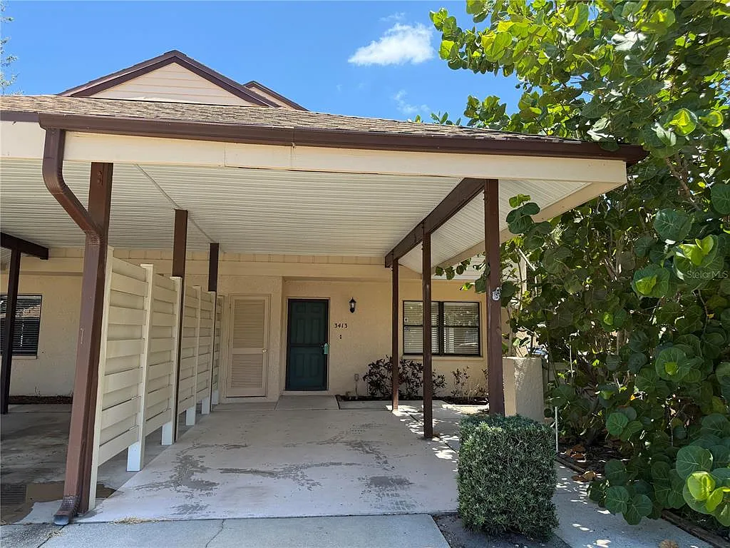 3 bed, 2.5 bath, 1659 sqft, $2,200 — Photo 2