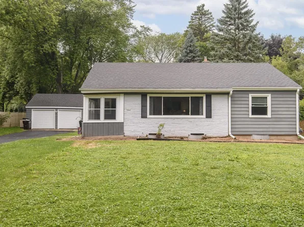 6021 North Milwaukee River PARKWAY, Glendale, WI 53209