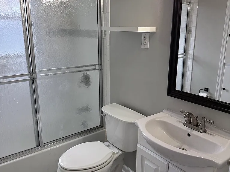 5444 Cedar St — Photo 8