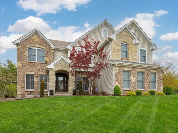 14784 Thornhill Terrace Dr, Chesterfield, MO 63017