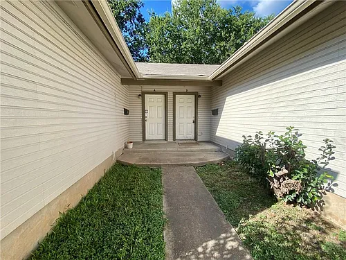 2116 Gaston Place Dr Photo 1
