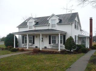 5009 Chalk Level Rd, Chatham, VA 24531