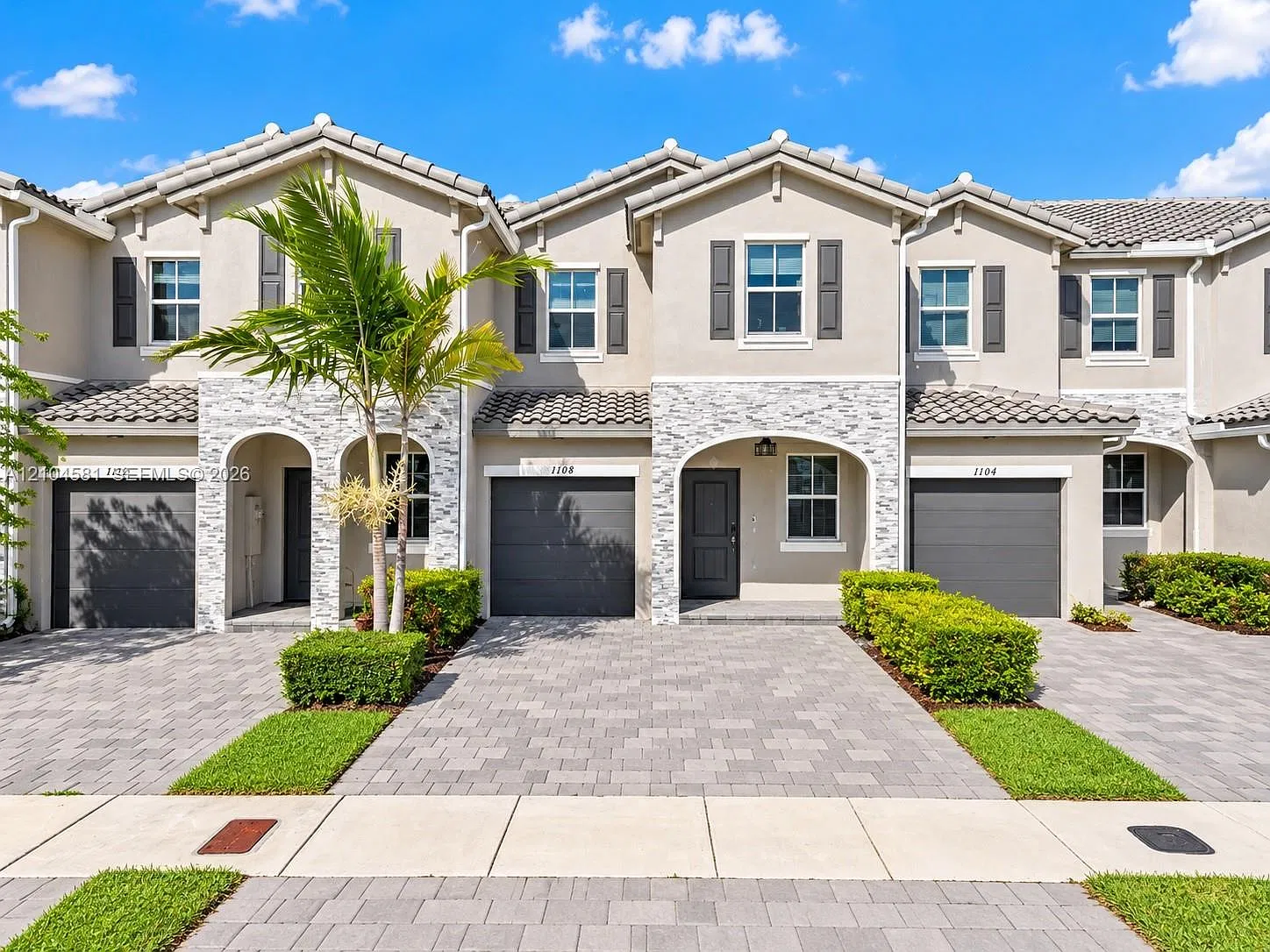 Keys Gate Residential — Photo 1
