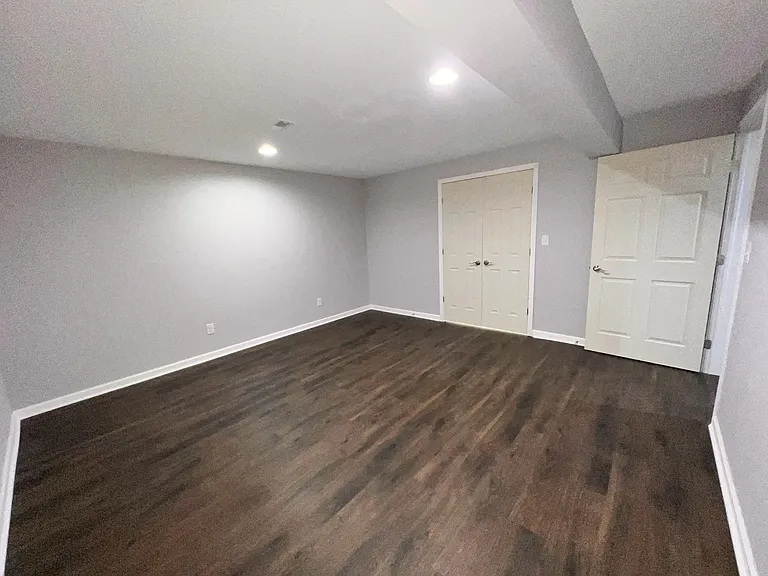 1 Augustine Dr — Photo 12