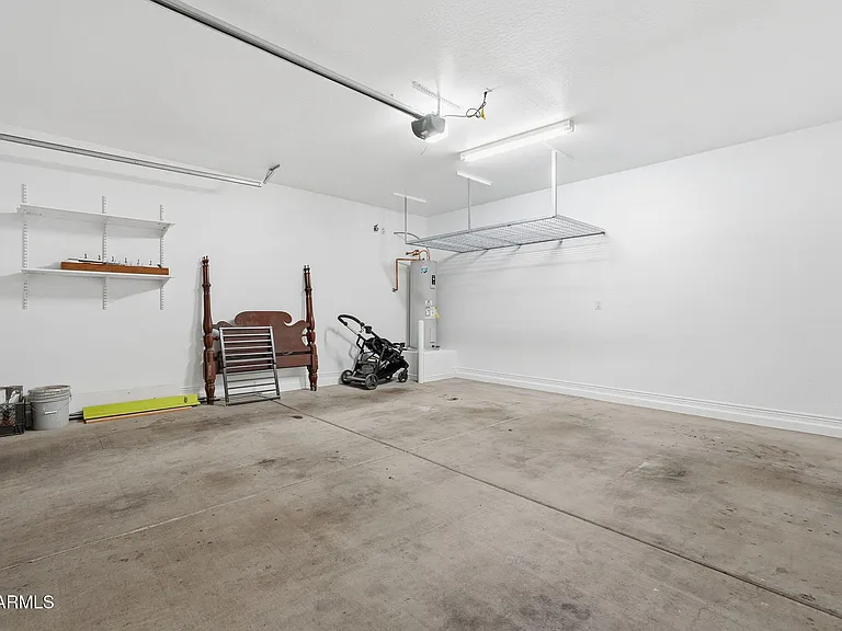 464 N Ranger Trl — Photo 35