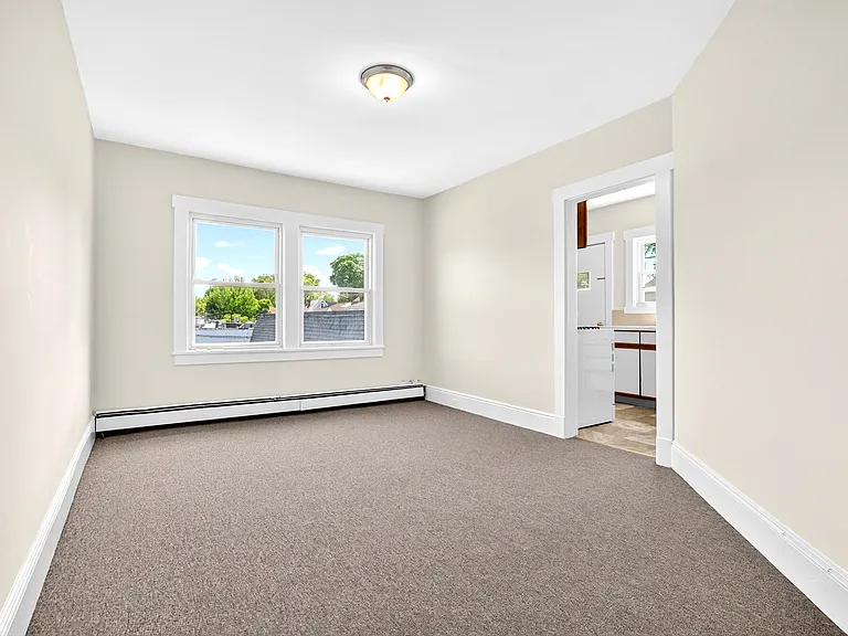 825 Main St #A — Photo 35