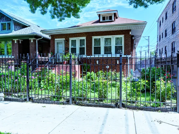 4417 N Sacramento Ave, Chicago, IL 60625
