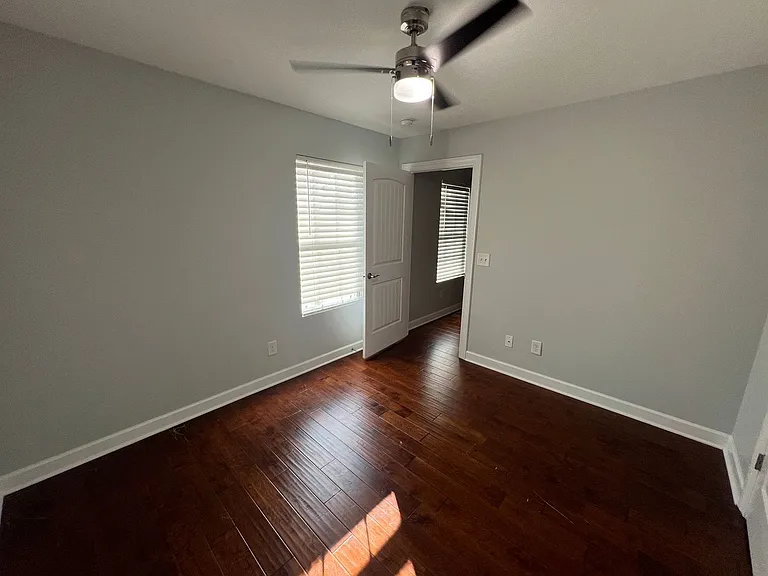 517A Crestland Ave — Photo 9